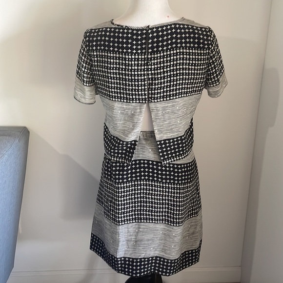 Madewell black and white mixed printed keyhole back dress - Picture 6 of 9